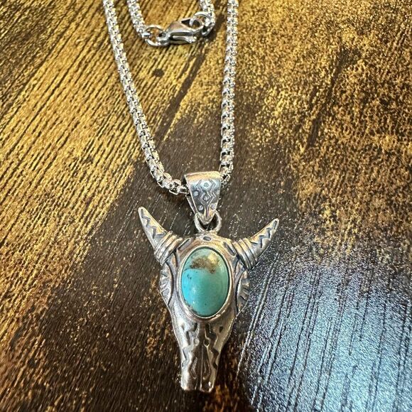 Boho Turquoise-Embellished Cow Skull Chain Necklace: 18" Sterling Silver Elegan - Picture 11 of 11